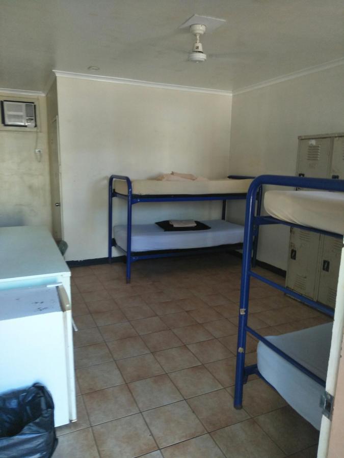 Hostel Palm Court Backpackers Katherine Exteriér fotografie