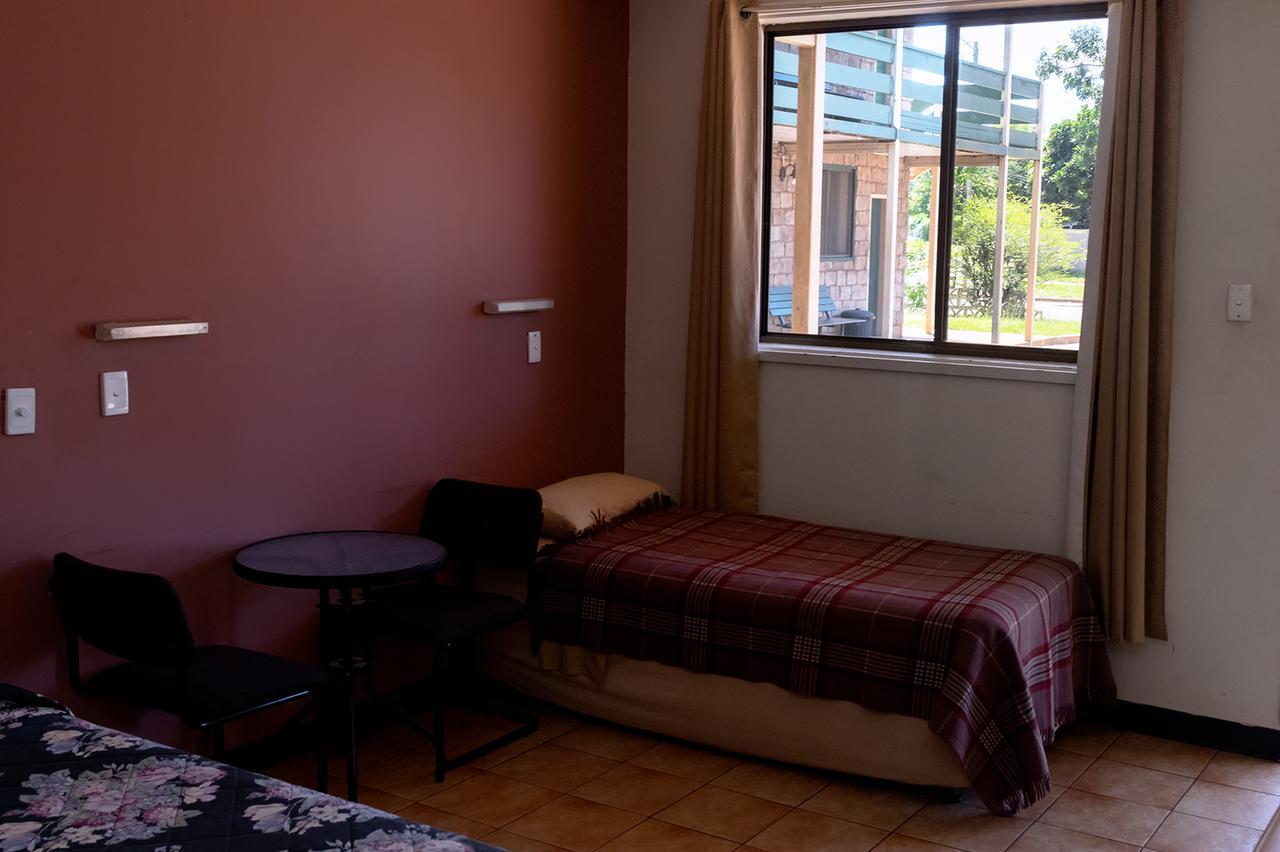 Hostel Palm Court Backpackers Katherine Exteriér fotografie