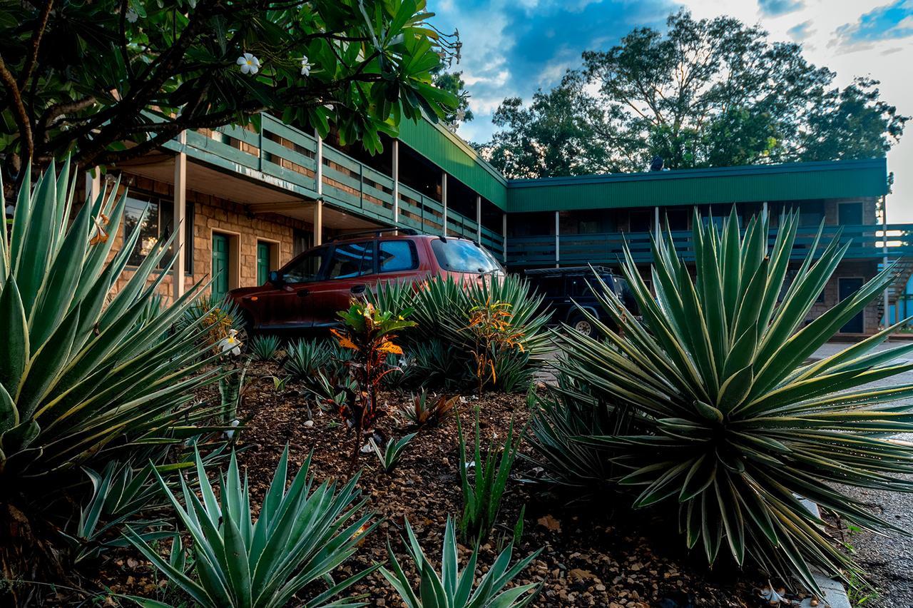 Hostel Palm Court Backpackers Katherine Exteriér fotografie